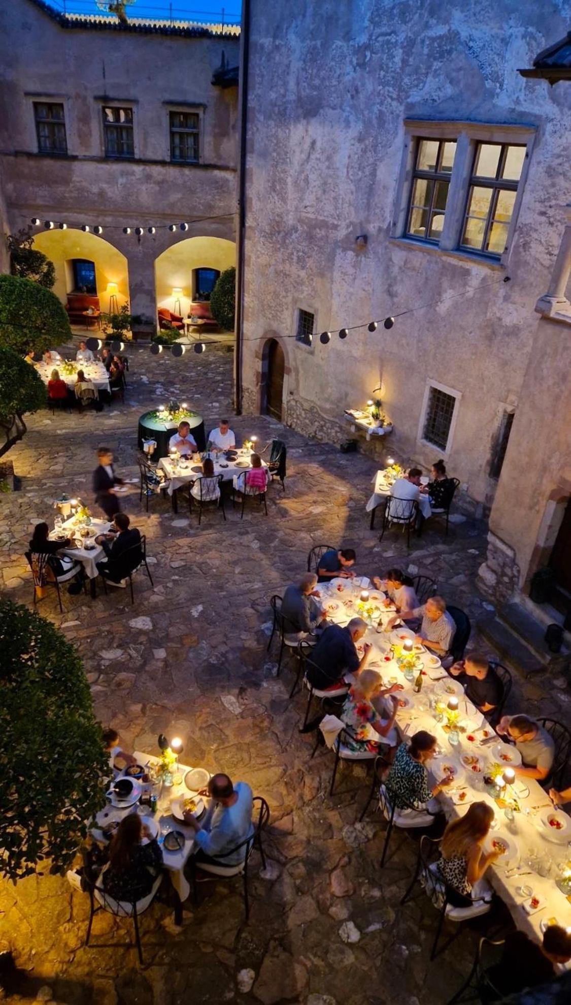 Schloss Freudenstein Eppan an der Weinstraße Eksteriør billede